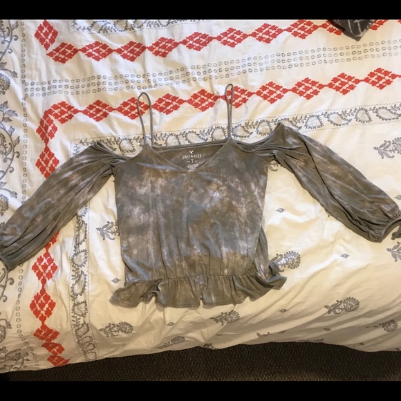 cold shoulder green and white marble shirt - Picture 3 of 4